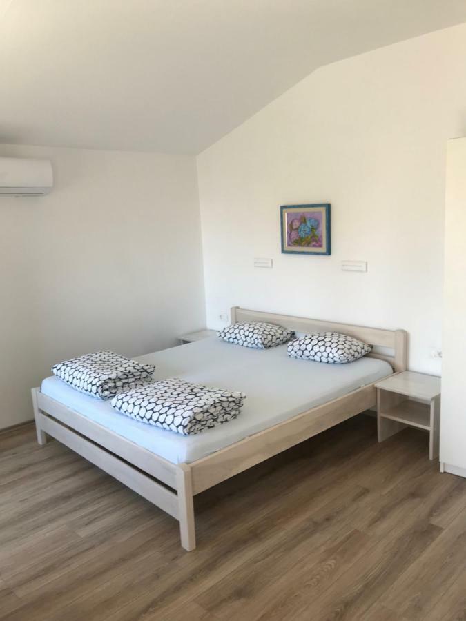Novalja Inn 2 외부 사진